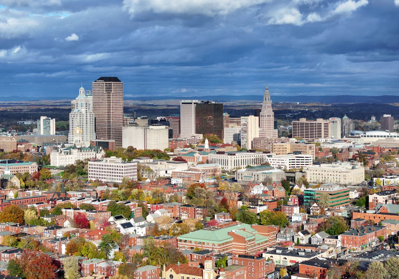 The Hartford skyline above the Connecticut River